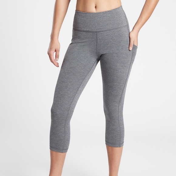 Athleta Ultimate Stash Pocket Capri - Picture 1 of 10